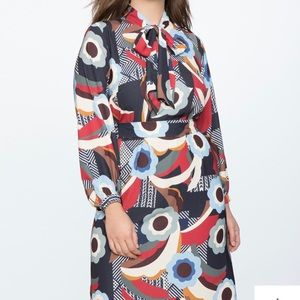 Printed Fit and Flare Dress with Tie Size 22